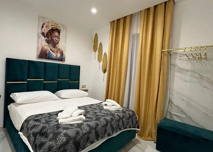 Hotel Familia Napoli